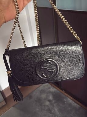 Gucci Black Soho Disco Pebble Leather Shoulder Bag with Gold Chain